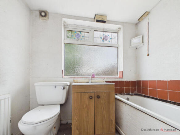 3 bed Terraced for sale Image 5