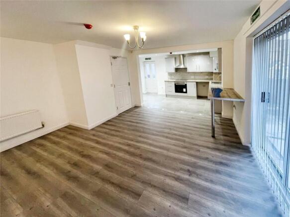 1 bed Detached to rent Image 9