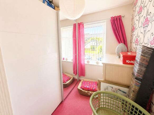 3 bed Terraced for sale Image 8