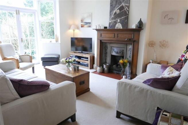 SITTING ROOM