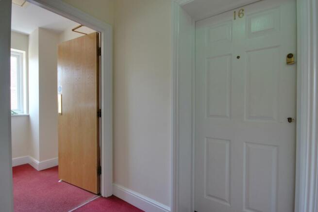 2 bed Flat for sale Image 9