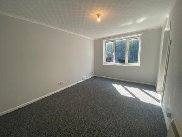 1 bed Flat to rent Image 5