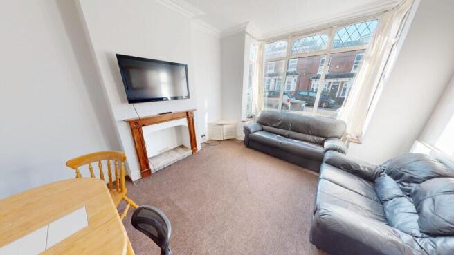 5-bed house on 72 Harrow Road, Selly Oak, Birmingham, B29 7DW, £450,000