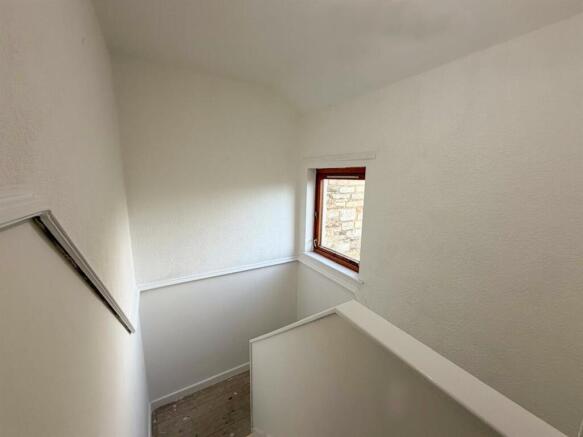2 bed Semi-Detached for sale Image 7