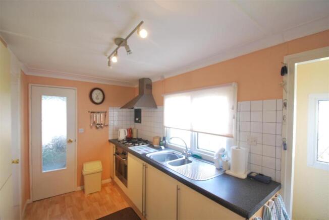 wood kitch.JPG