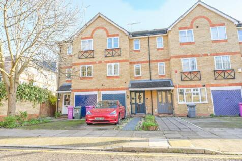 Barnsdale Avenue, Canary Wharf, London, E14