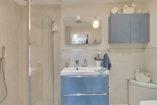Ensuite Bathroom