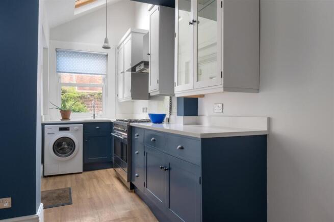3 bed Terraced for sale Image 7
