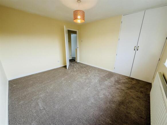 4 bed Detached to rent Image 12