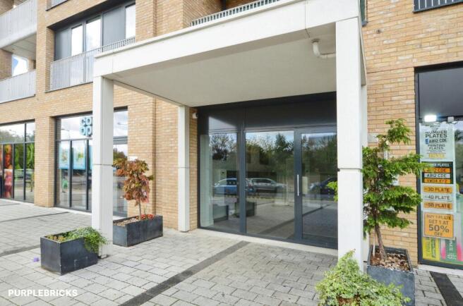 9 Lakeside Drive, London, NW10 photo 3