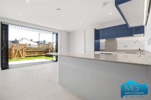 Flat 5, Louis Lodge, Brownlow Road, Wood Green, London N11 2DE