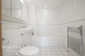 10, Horselydown Mansions, Lafone Street, London SE1 2NA