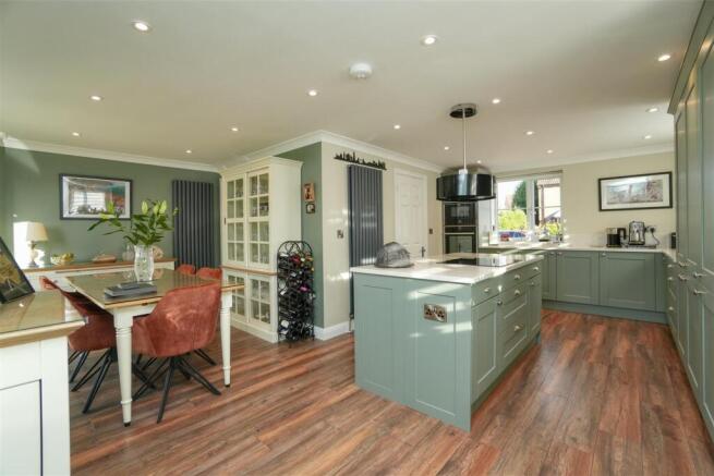 Dining Kitchen