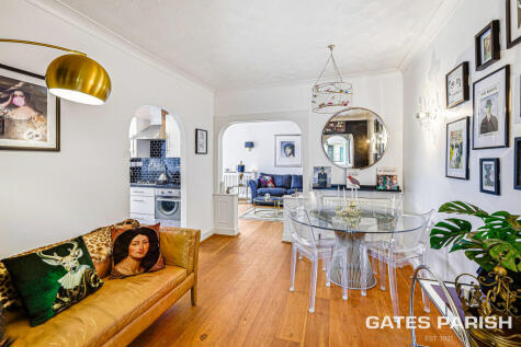 Austral Drive, Hornchurch, RM11