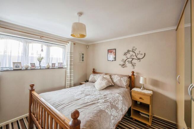3 bed Semi-Detached for sale Image 7
