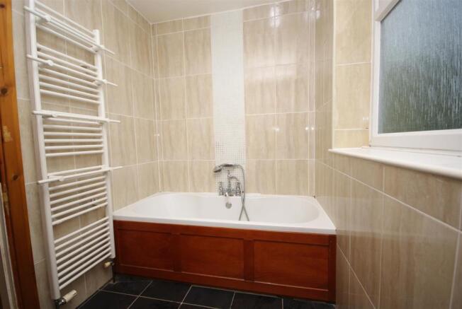 House Bathroom 2.JPG
