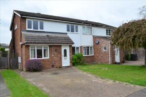 16, Maple Way, Royston SG8 6BD