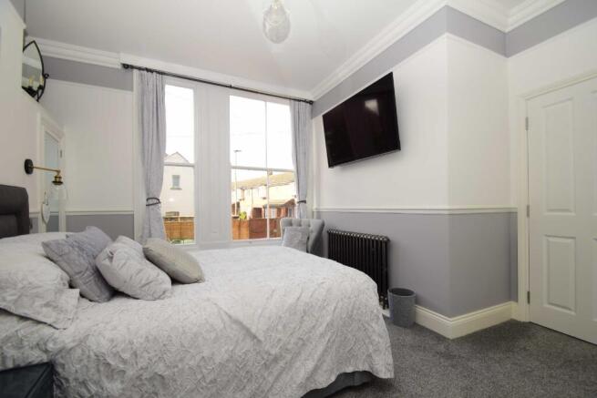 1 bed Apartment to rent Image 5