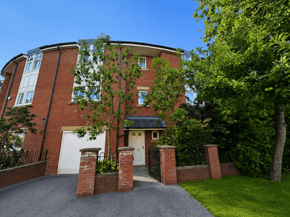 4 bed town house to rent Drayton Street, Manchest