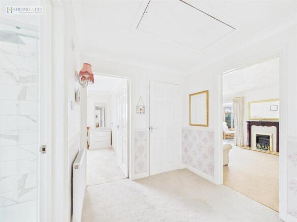 Hallway.jpg