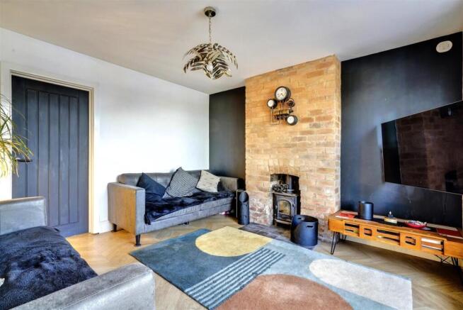 Lounge/Sitting Room