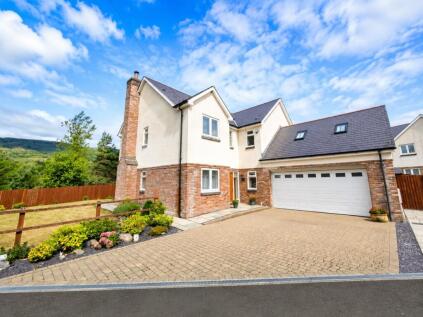Evandale Lodge, Tan Y Bryn Terrace, Cwmgwrach, Neath, SA11 5PU