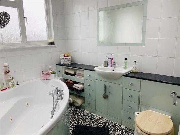 BATHROOM:
