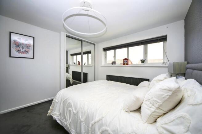 2 bed Semi-Detached for sale Image 12