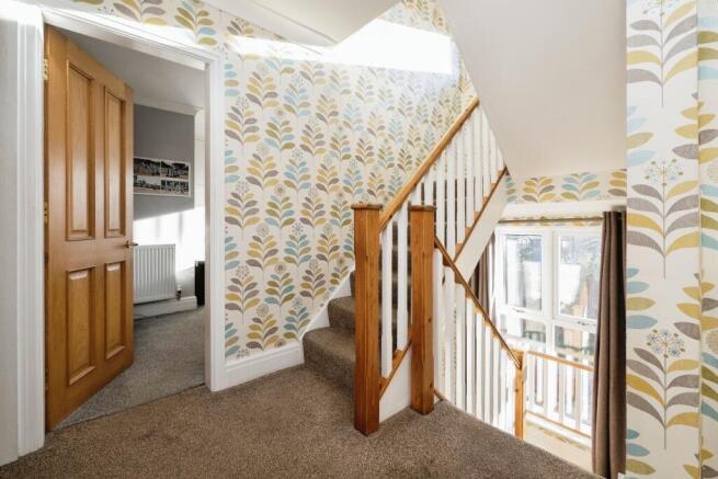 7 bed Semi-Detached for sale Image 7