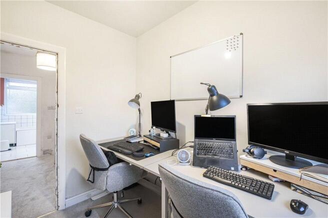 Bedroom/Study