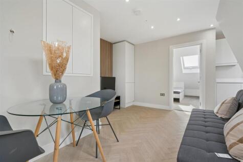 20 Hoyle Road, Tooting