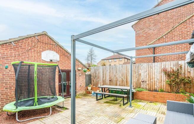 3 bed Semi-Detached for sale Image 4