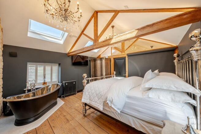 2 bed Detached for sale Image 4