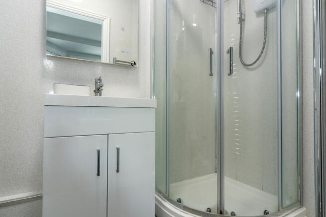 5 bed House of Multiple Occupation for sale Image 11