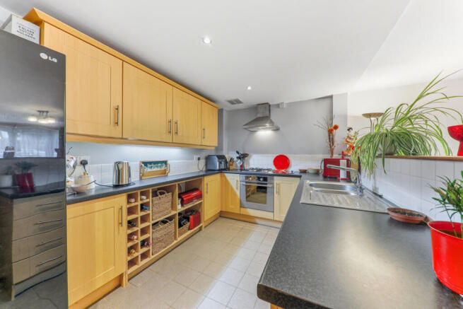 1 bed Apartment for sale Image 6