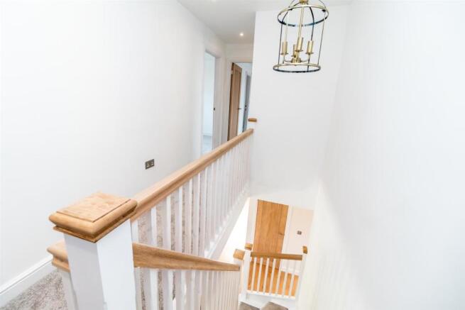 FIRST FLOOR ACCOMMODATION