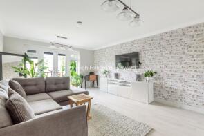 1, High Tor Close, Bromley BR1 3LQ