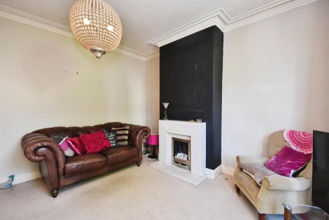 3 bed Semi-Detached for sale Image 6