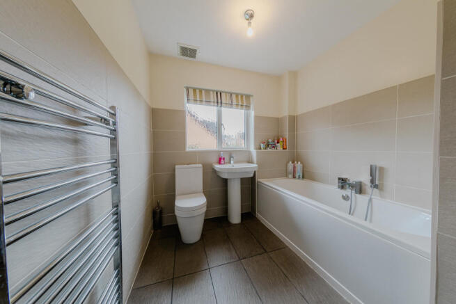 Family Bathroom.jpg