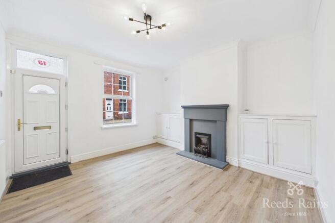 2 bed Terraced to rent Image 5