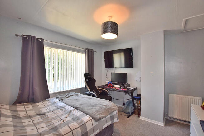 3 bed Terraced for sale Image 9