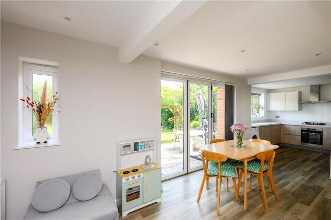 4 bed Detached for sale Image 4