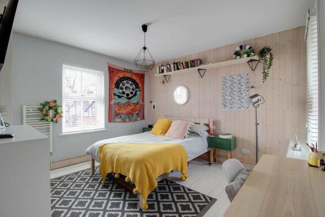 Bedroom 2 (Double)