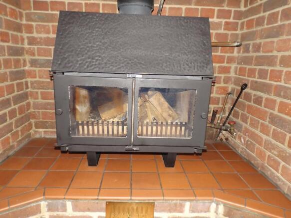 Log burner