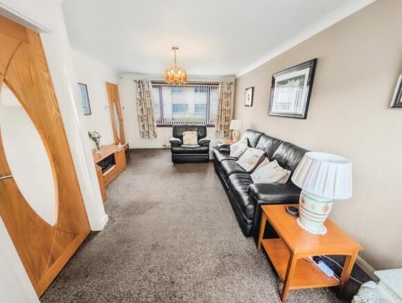 38 Lomond Place, Irvine, KA12 9PG photo 4