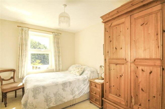 2 bed Apartment for sale Image 5