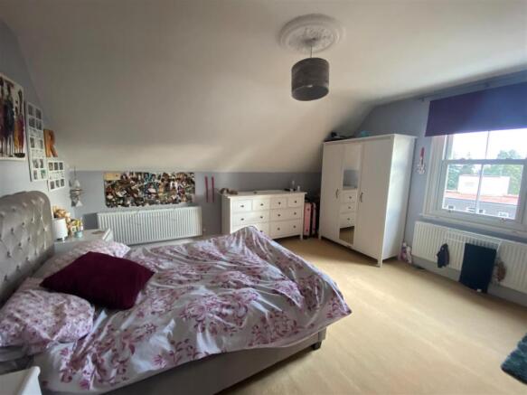 fairlea bed1.jpg