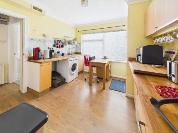 Philip Close, Cardiff. CF14 photo 4