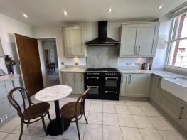 Flat 3, 8 Clarence House, Granville Road, Eastbourne BN20 7EG