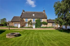 Christacorn House, Main Street, Woodend NN12 8RX